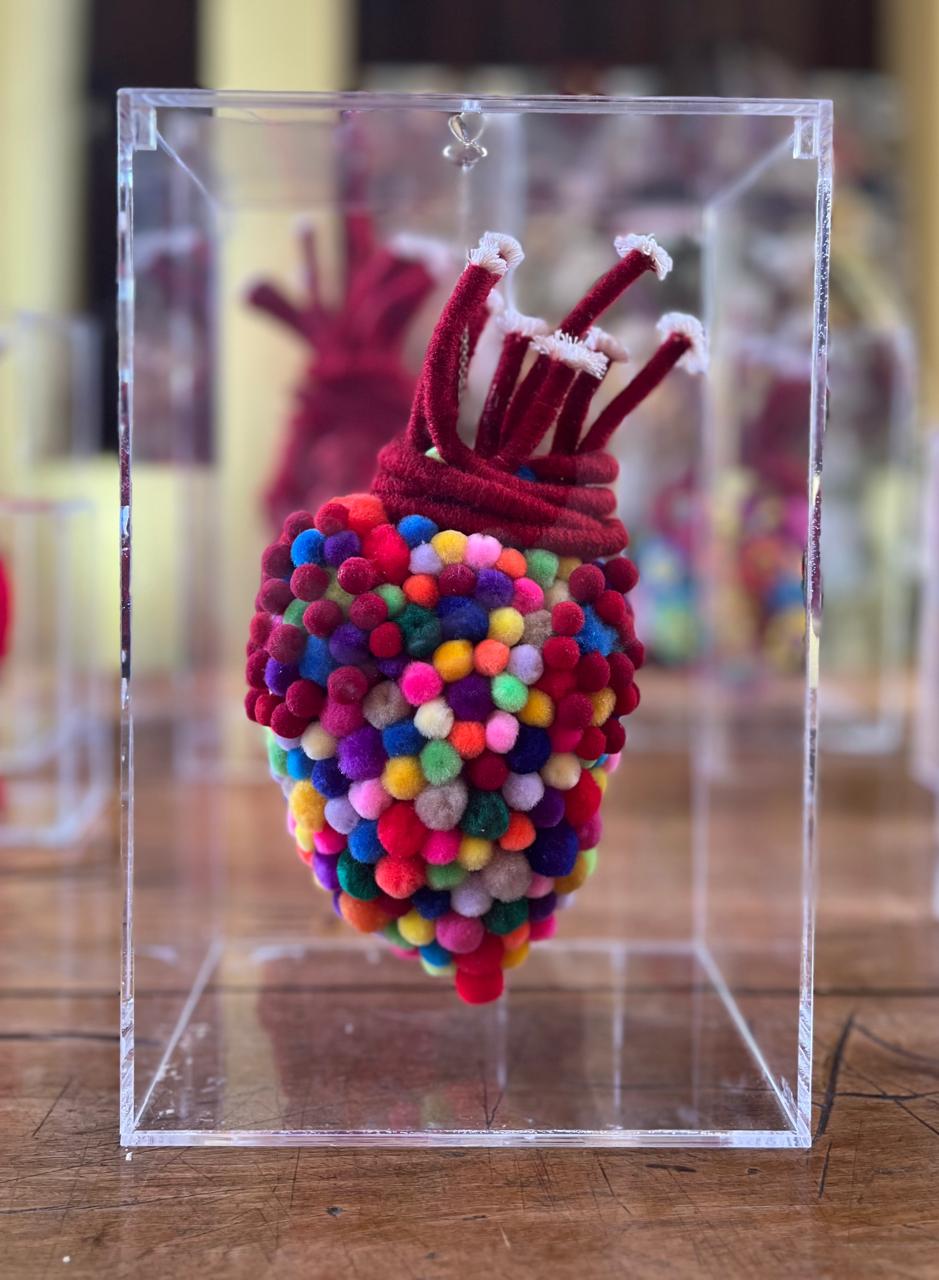 Coração 15 - T01, 015 - Laranja Pompom