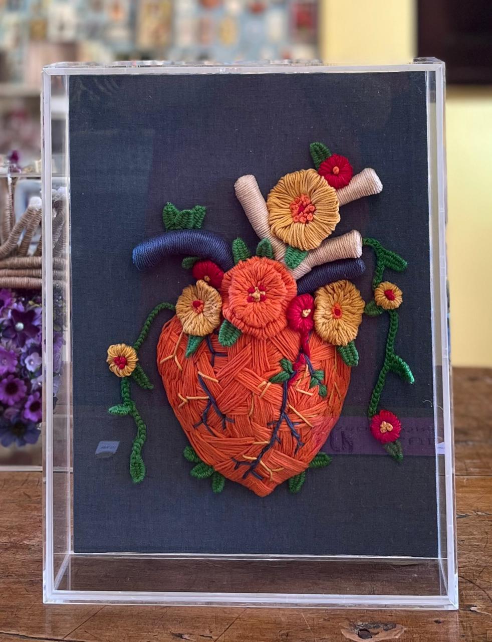 Coração 14 - T01, 014 - Laranja Bordado Parede