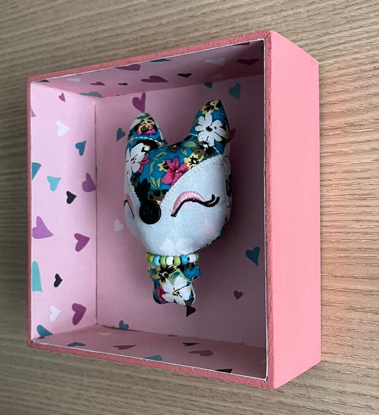 Coleção Amor 9 - T01, 037 - Gatinha