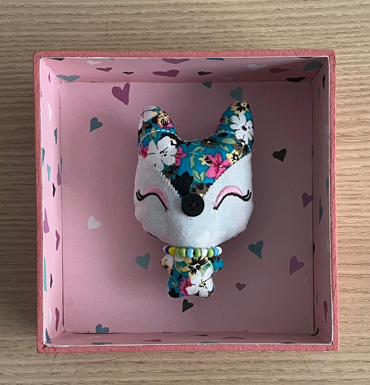 Coleção Amor 9 - T01, 037 - Gatinha