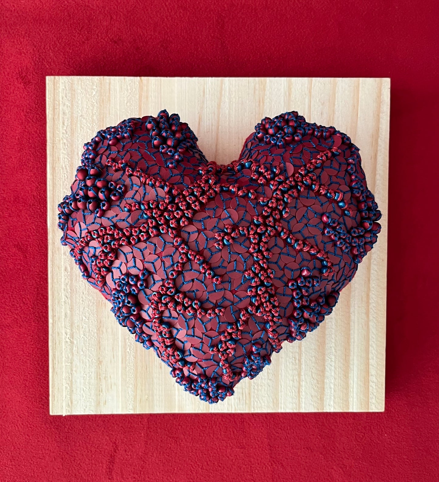 Coração 5 - T01, 005 - Coração de Madeira vermelho