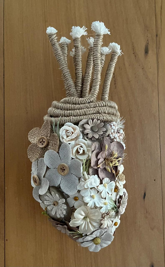 Coração 11 - T01, 011 - Coração Bege Padrão M