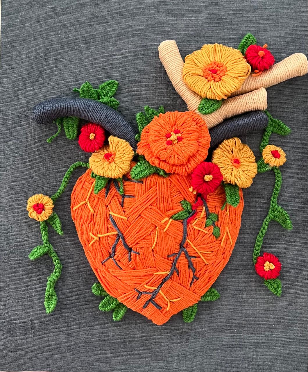 Coração 14 - T01, 014 - Laranja Bordado Parede